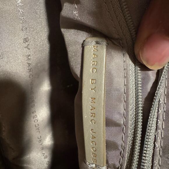 Marc by Marc Jacobs Valentina Leather Shoulder Bag - Picture 9 of 10